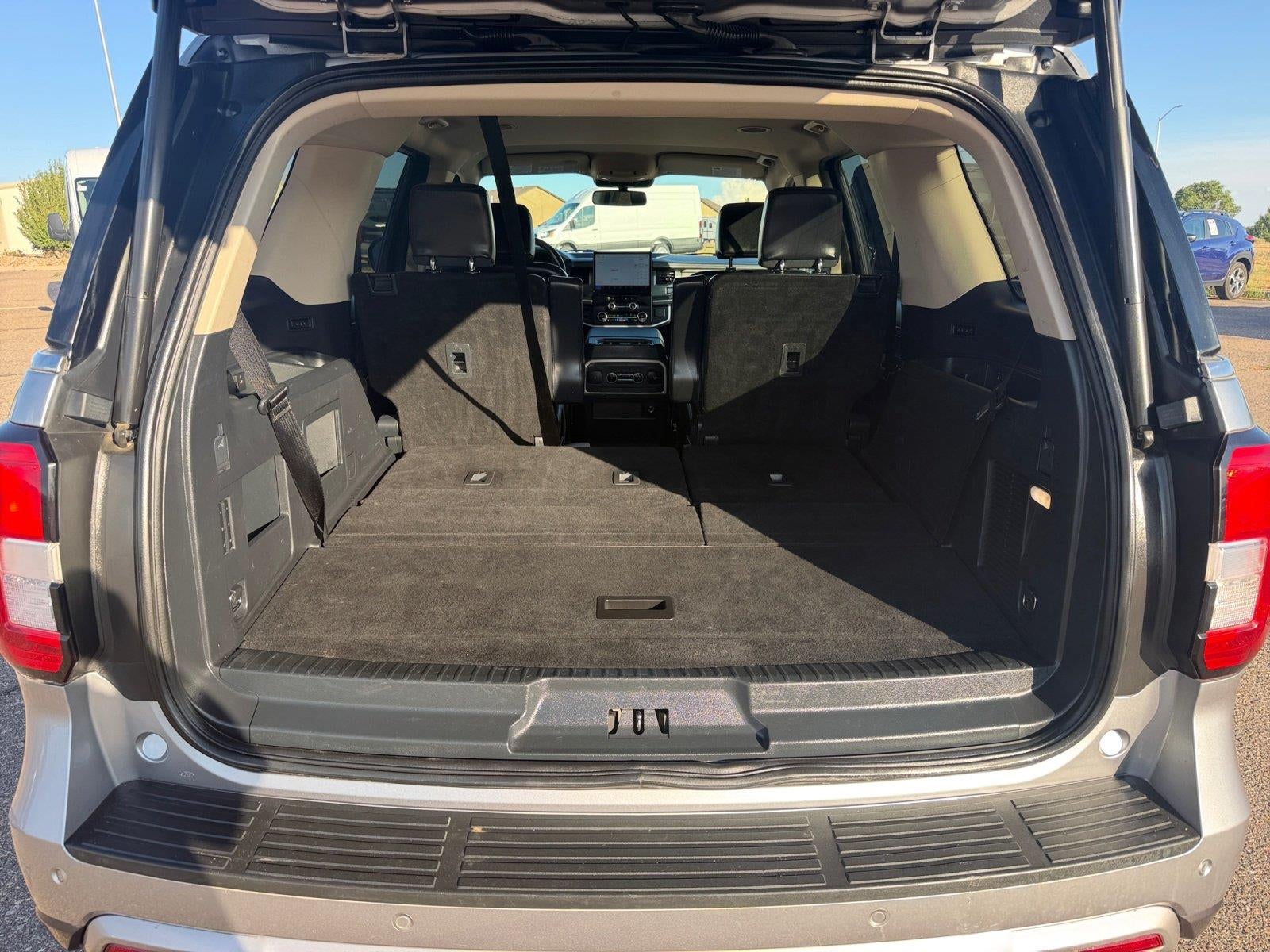 2024 Ford Expedition XLT