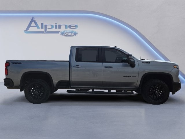 2025 Chevrolet Silverado 3500HD LT