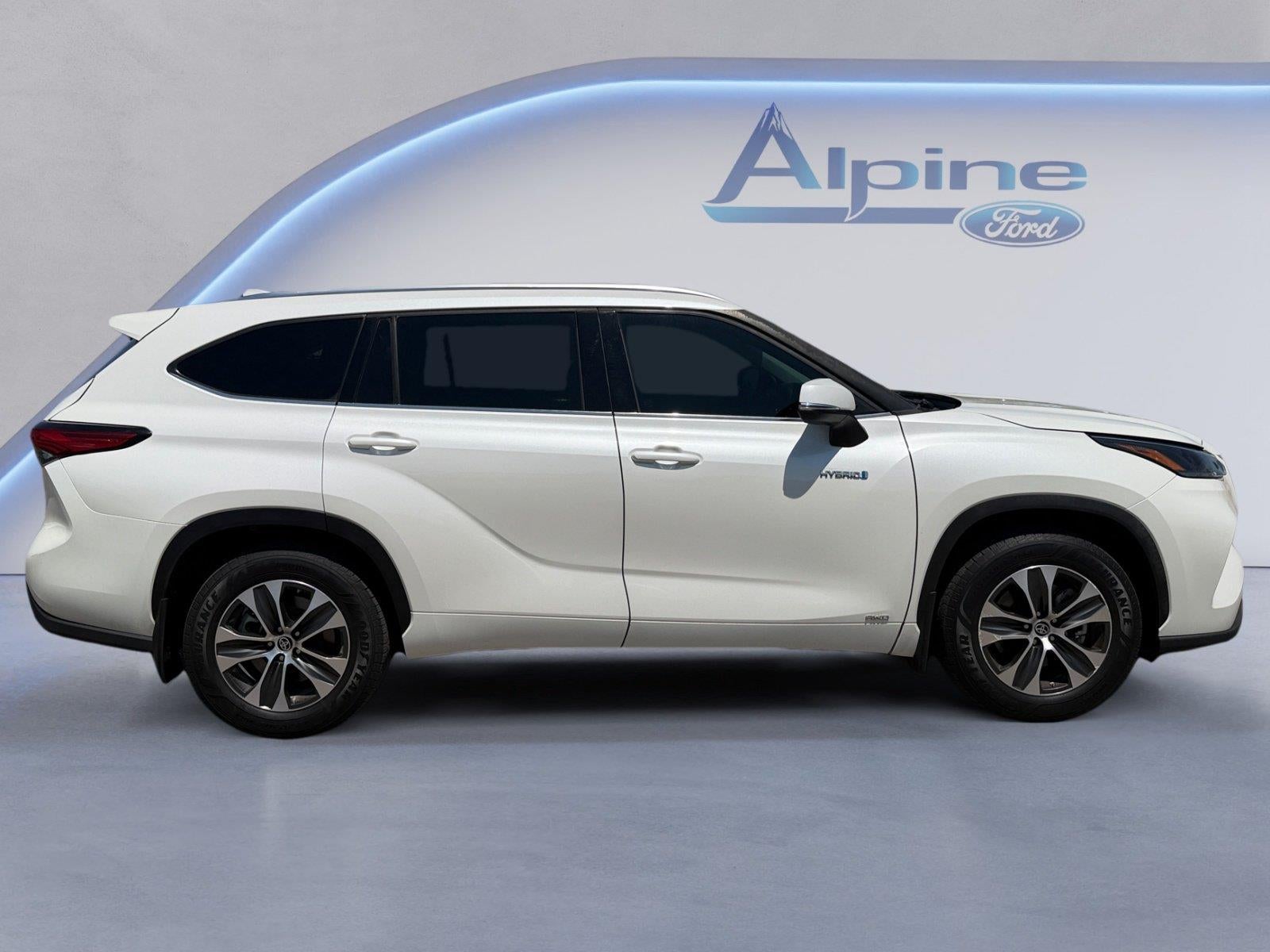 2021 Toyota Highlander Hybrid XLE