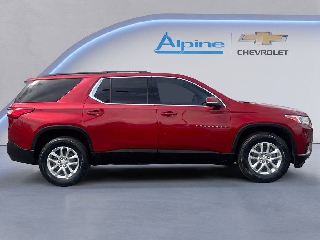 2021 Chevrolet Traverse LT Cloth