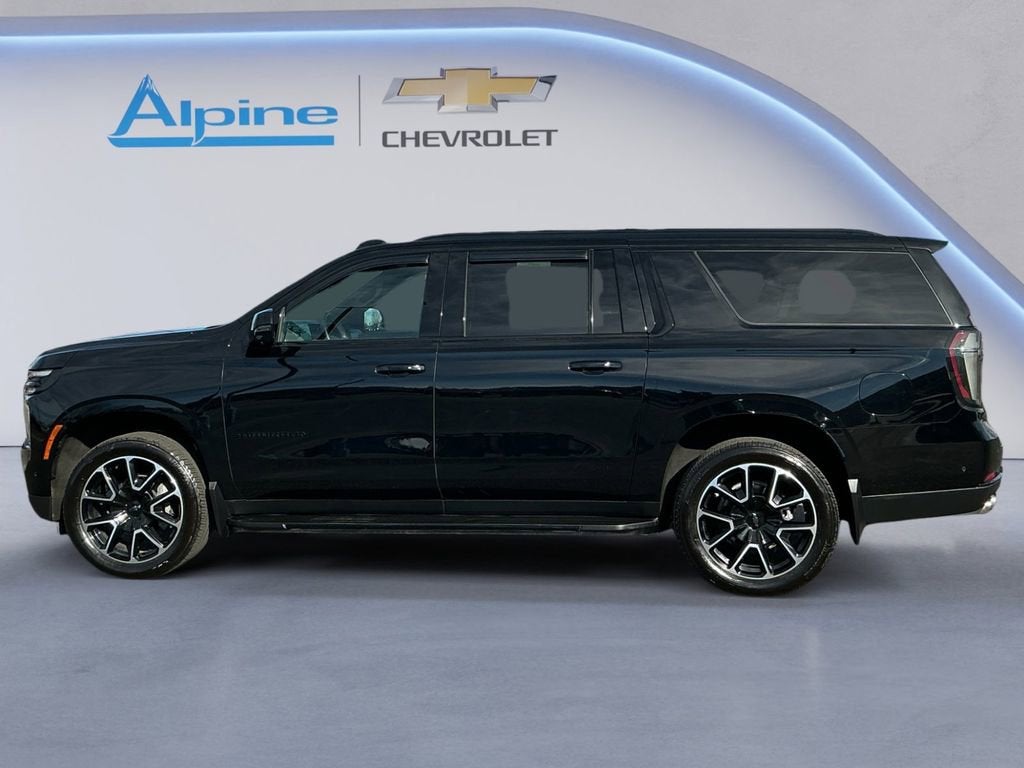 2025 Chevrolet Suburban RST