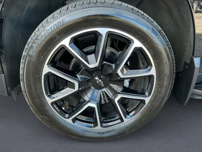 2025 Chevrolet Suburban RST