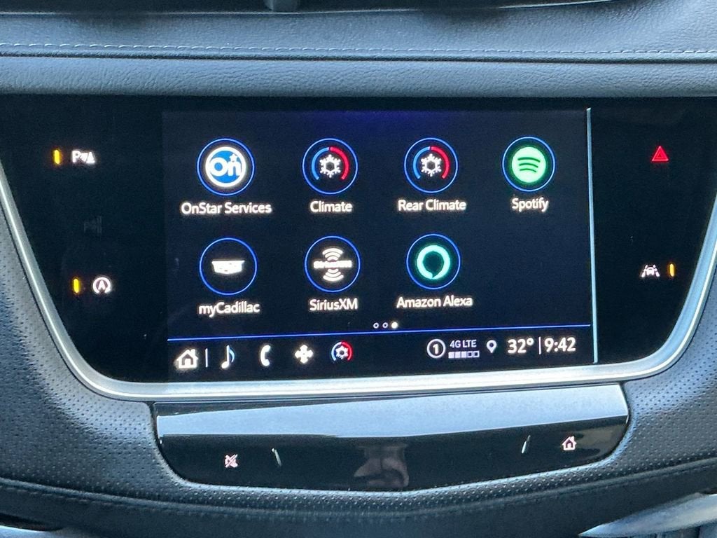 2024 Cadillac XT6 Luxury