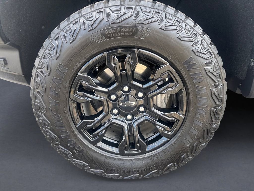 2025 Chevrolet Silverado 1500 ZR2