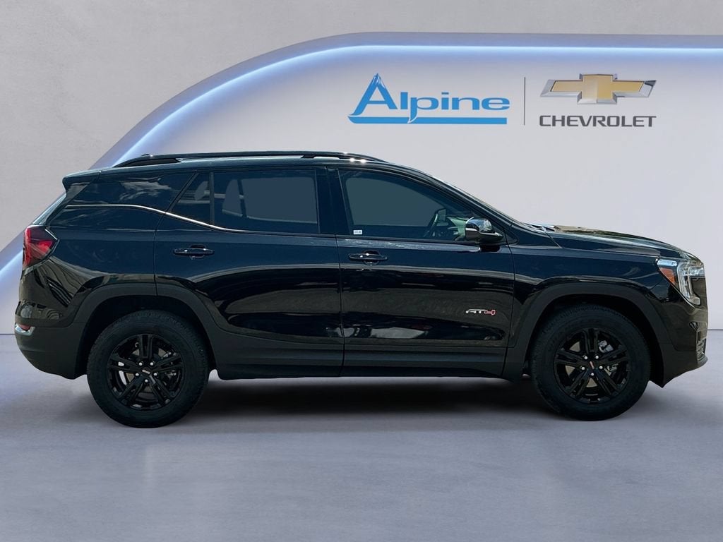 2024 GMC Terrain AT4