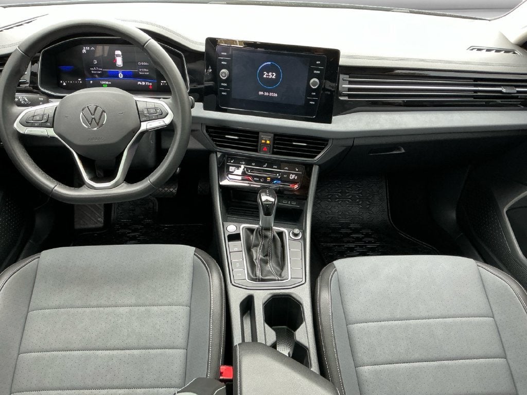 2025 Volkswagen Jetta SE