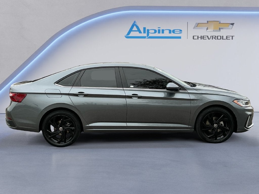 2025 Volkswagen Jetta SE