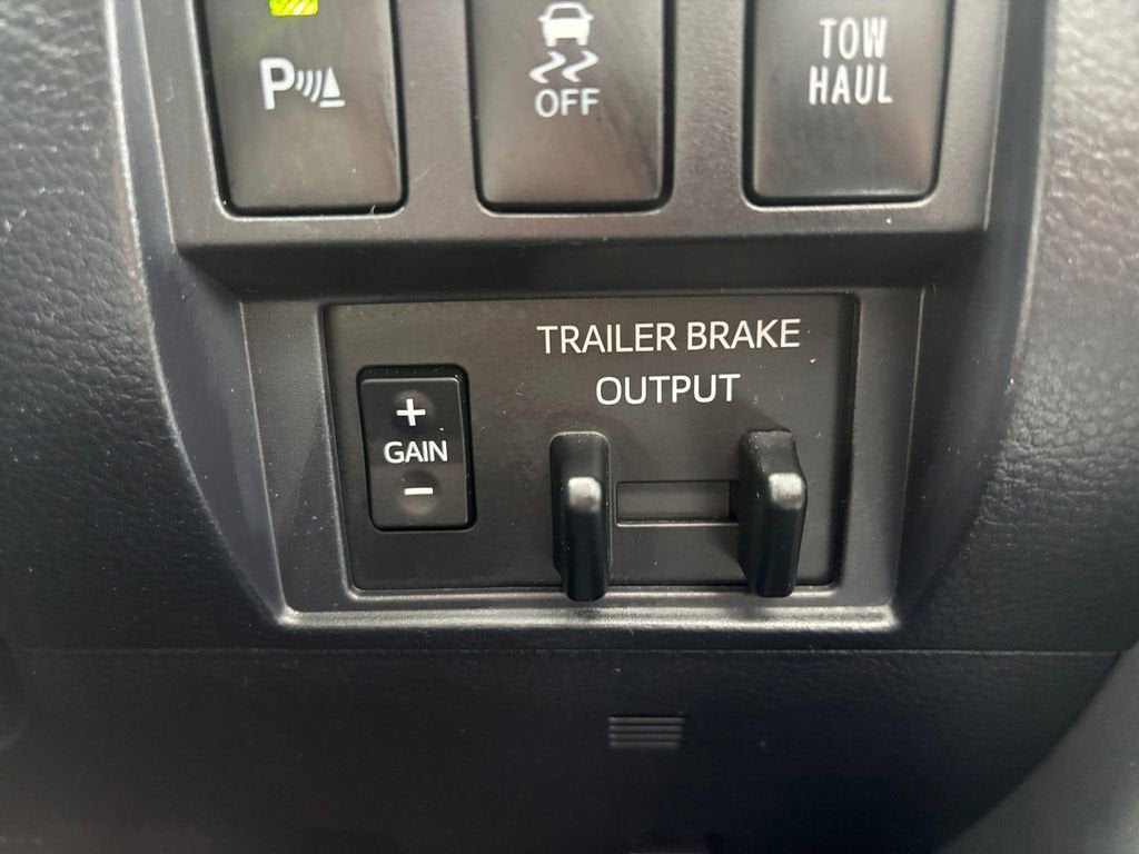 2018 Toyota Tundra 4WD SR5