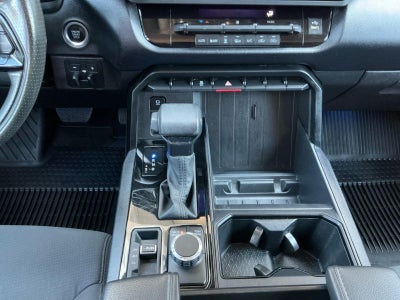 2024 Toyota Tundra 4WD SR5