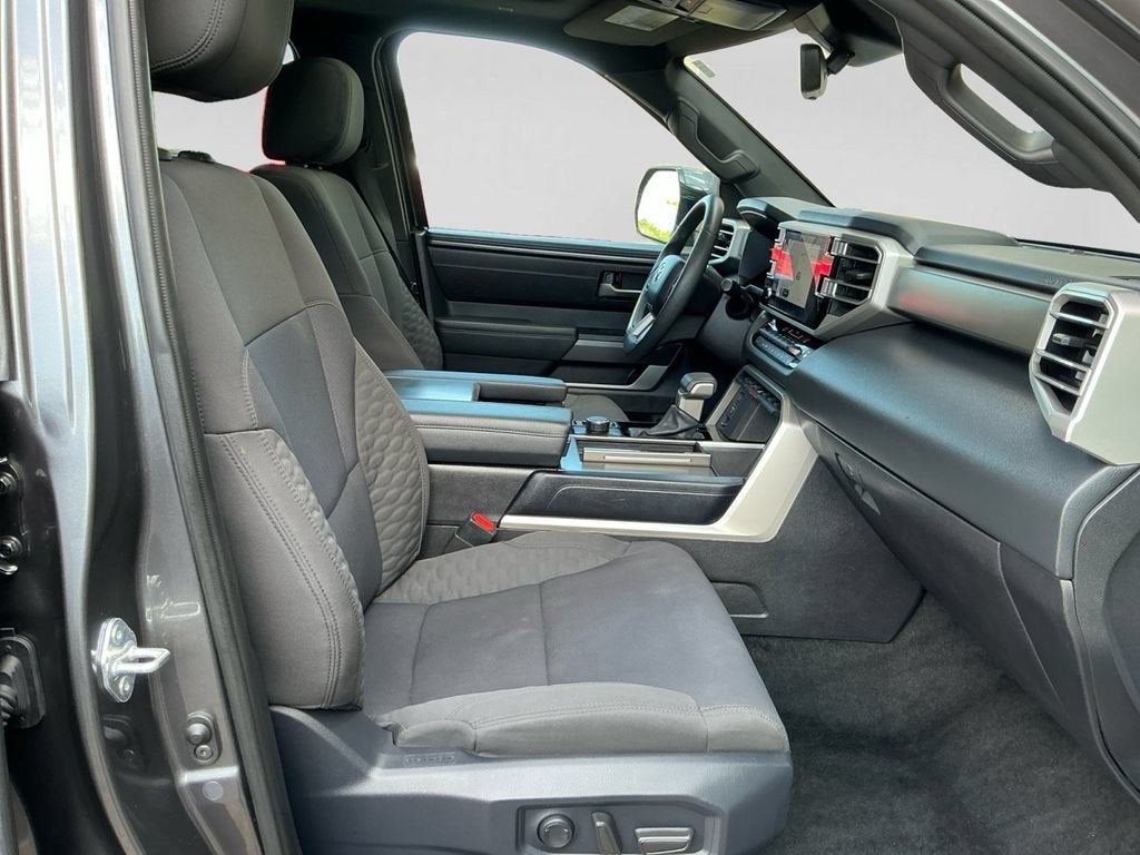 2025 Toyota Sequoia SR5