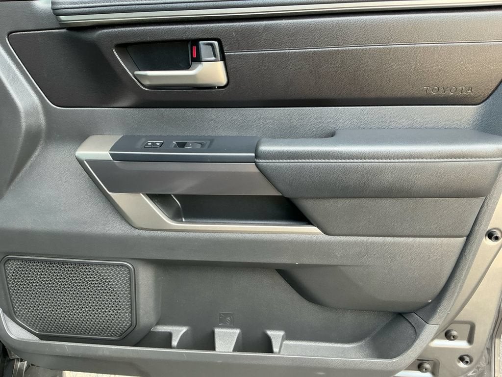 2025 Toyota Sequoia SR5