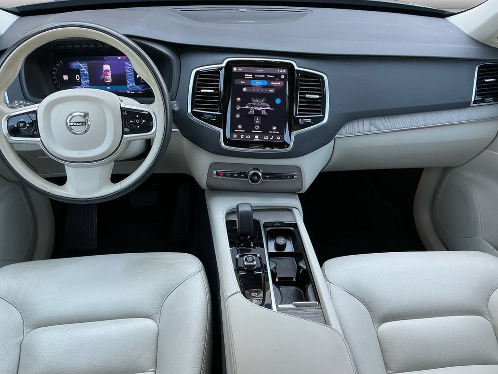 2023 Volvo XC90 Plus