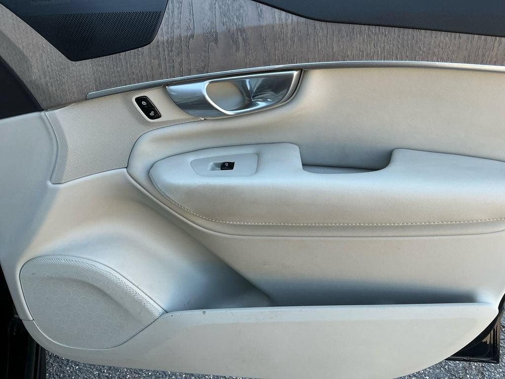 2023 Volvo XC90 Plus